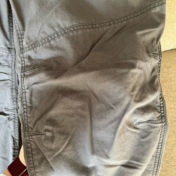 LL Bean Men’s Riverton Pants - Picture 4 of 7